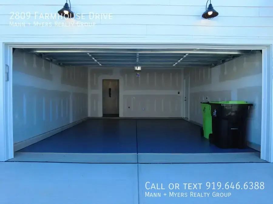 2809 Farmhouse Dr - Photo 3 of 38