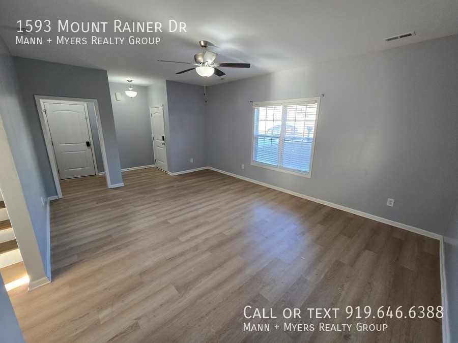 1593 Mount Rainer Dr - Photo 5 of 47