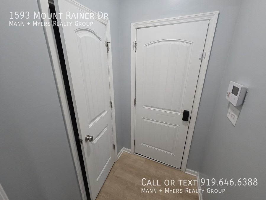 1593 Mount Rainer Dr - Photo 7 of 47