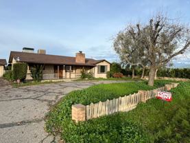 228 W Teapot Dome Ave - Photo 1 of 1