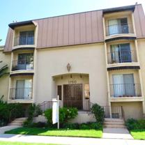 01750BE - Photo 1 of 1