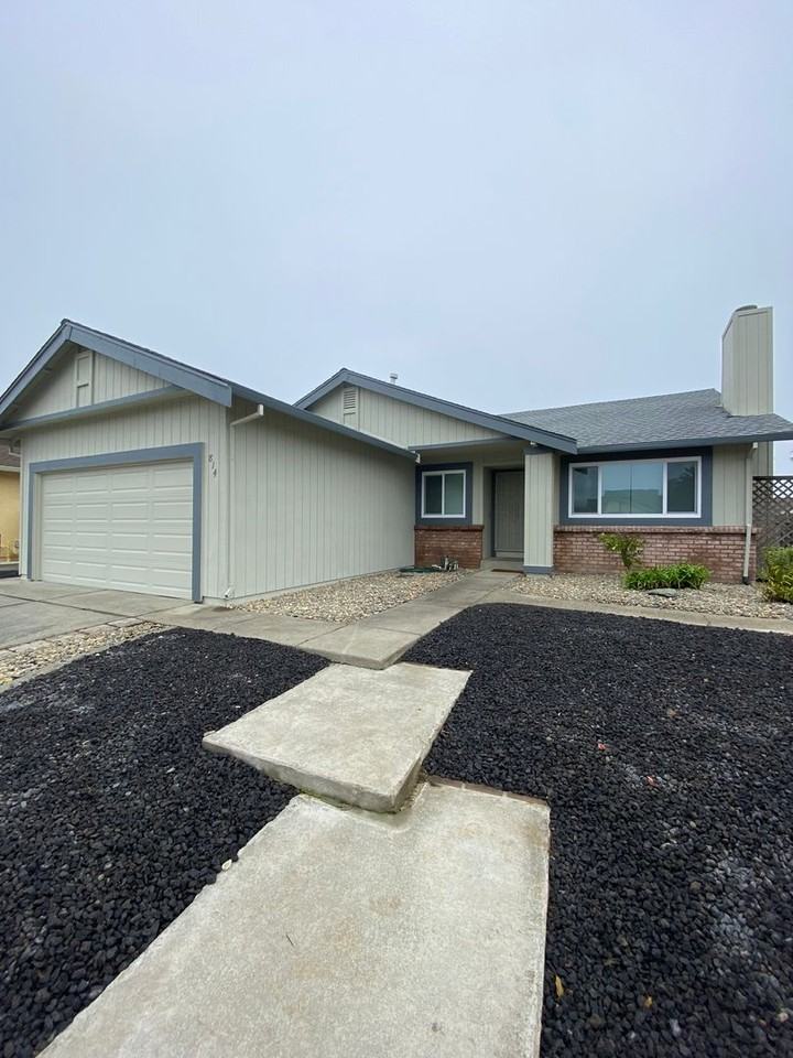 814 Emperor Dr - Photo 3 of 33