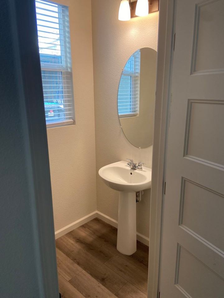 8174 Kramer Ranch Ln - Photo 6 of 17