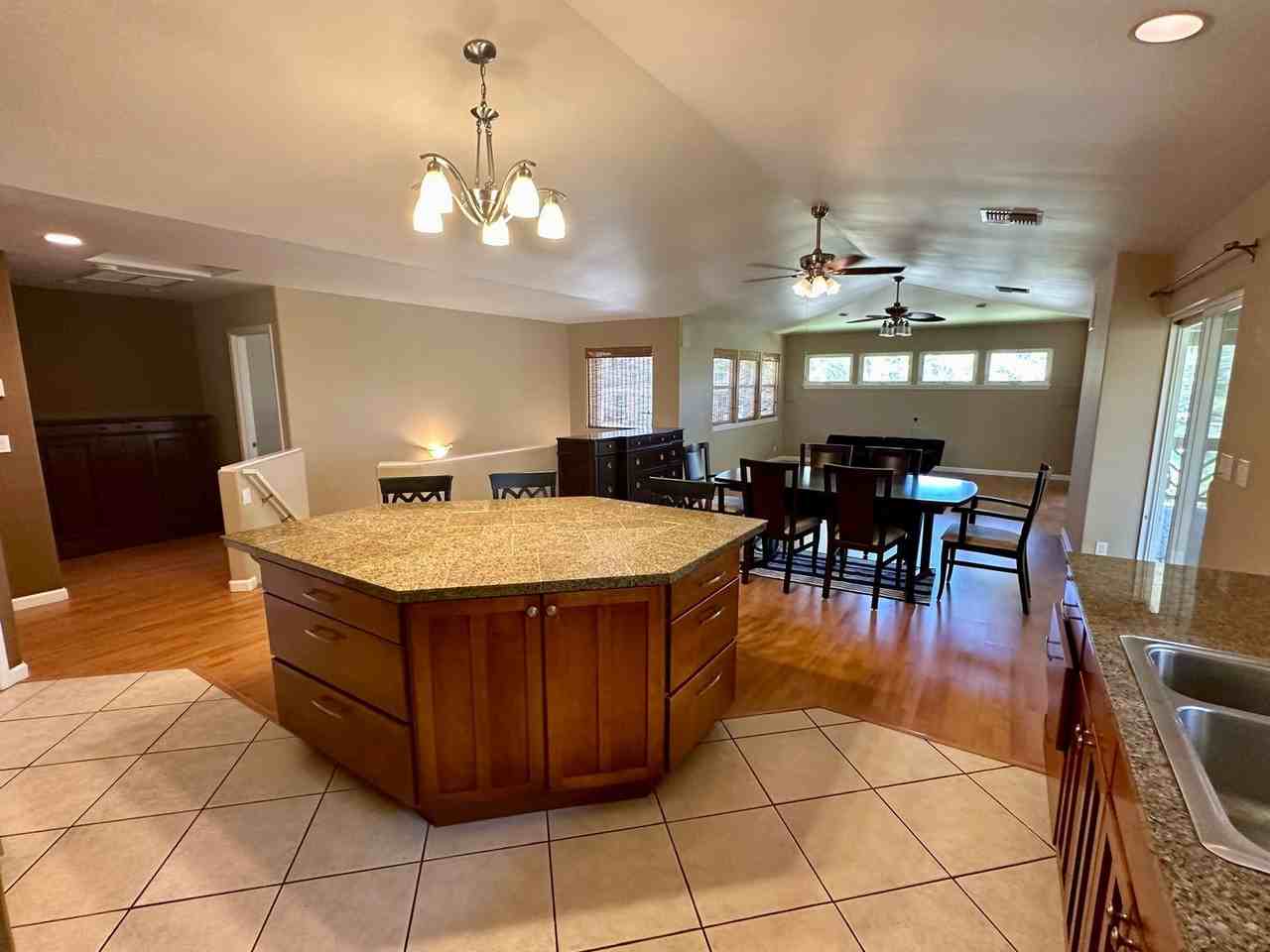 12 Honuhula St - Photo 2 of 37