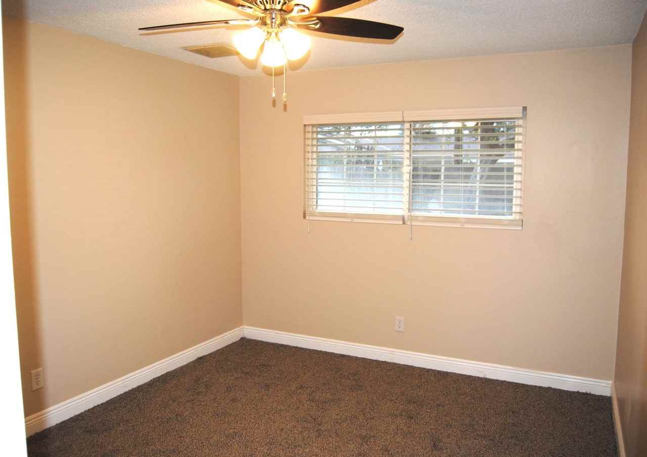 405 Plato Ct - Photo 5 of 10