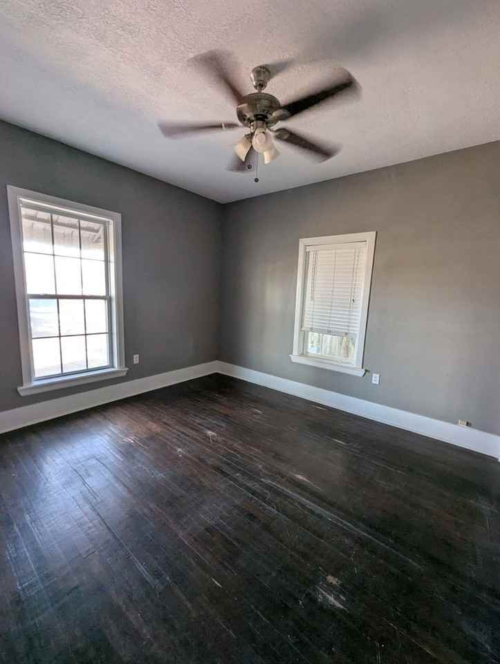 311 S Tennessee Ave - Photo 3 of 10