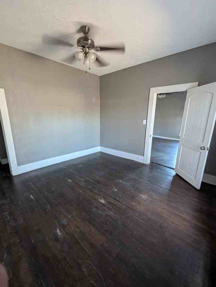 311 S Tennessee Ave - Photo 5 of 10