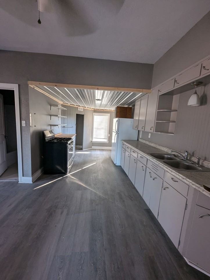 311 S Tennessee Ave - Photo 7 of 10