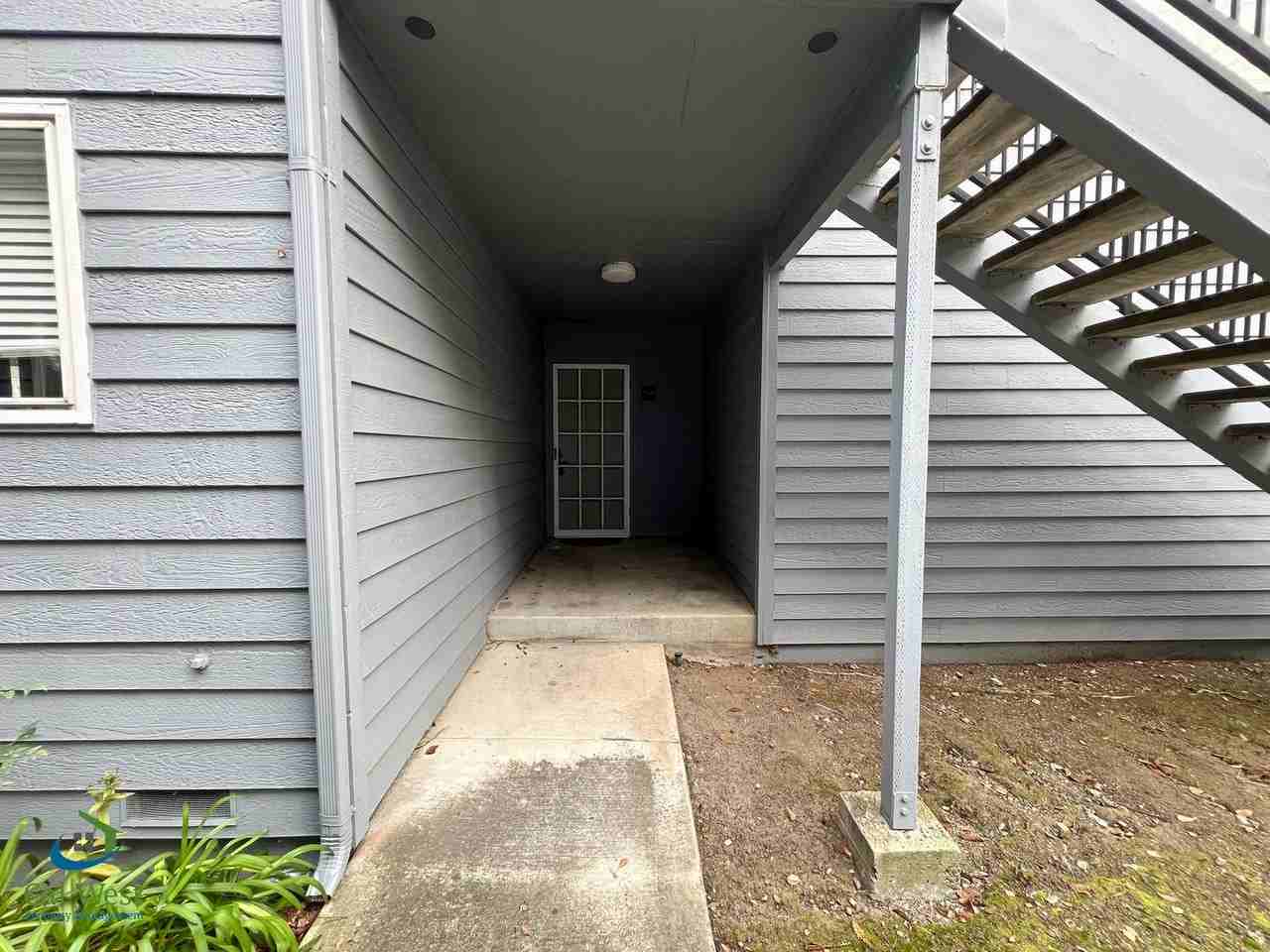 2540 Alveswood Cir - Photo 3 of 21