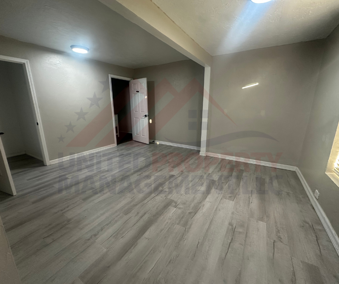 2512 Arkansas St - Photo 4 of 15