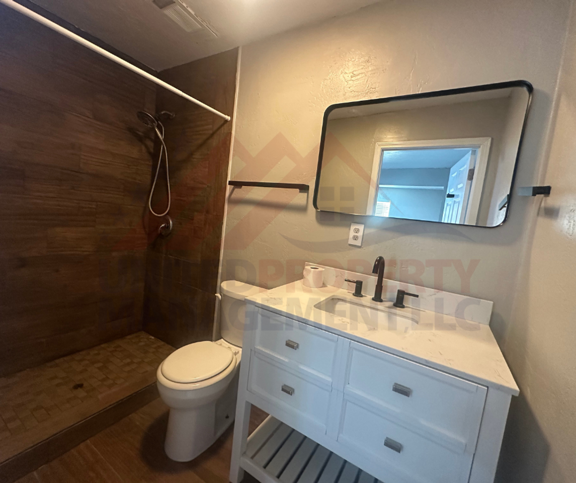 2512 Arkansas St - Photo 6 of 15