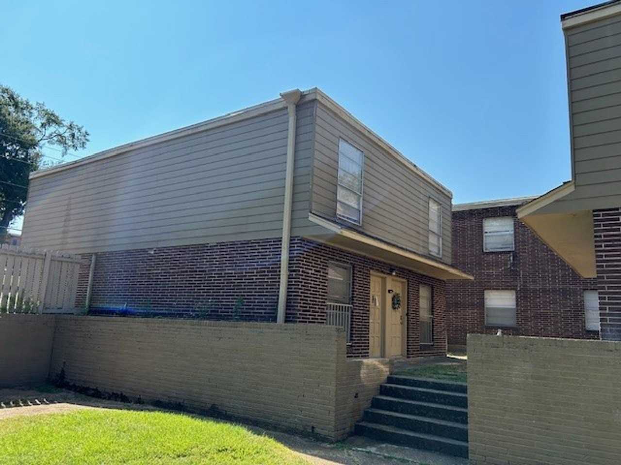 3 IRV - Iron Haven Villas - Photo 3 of 5