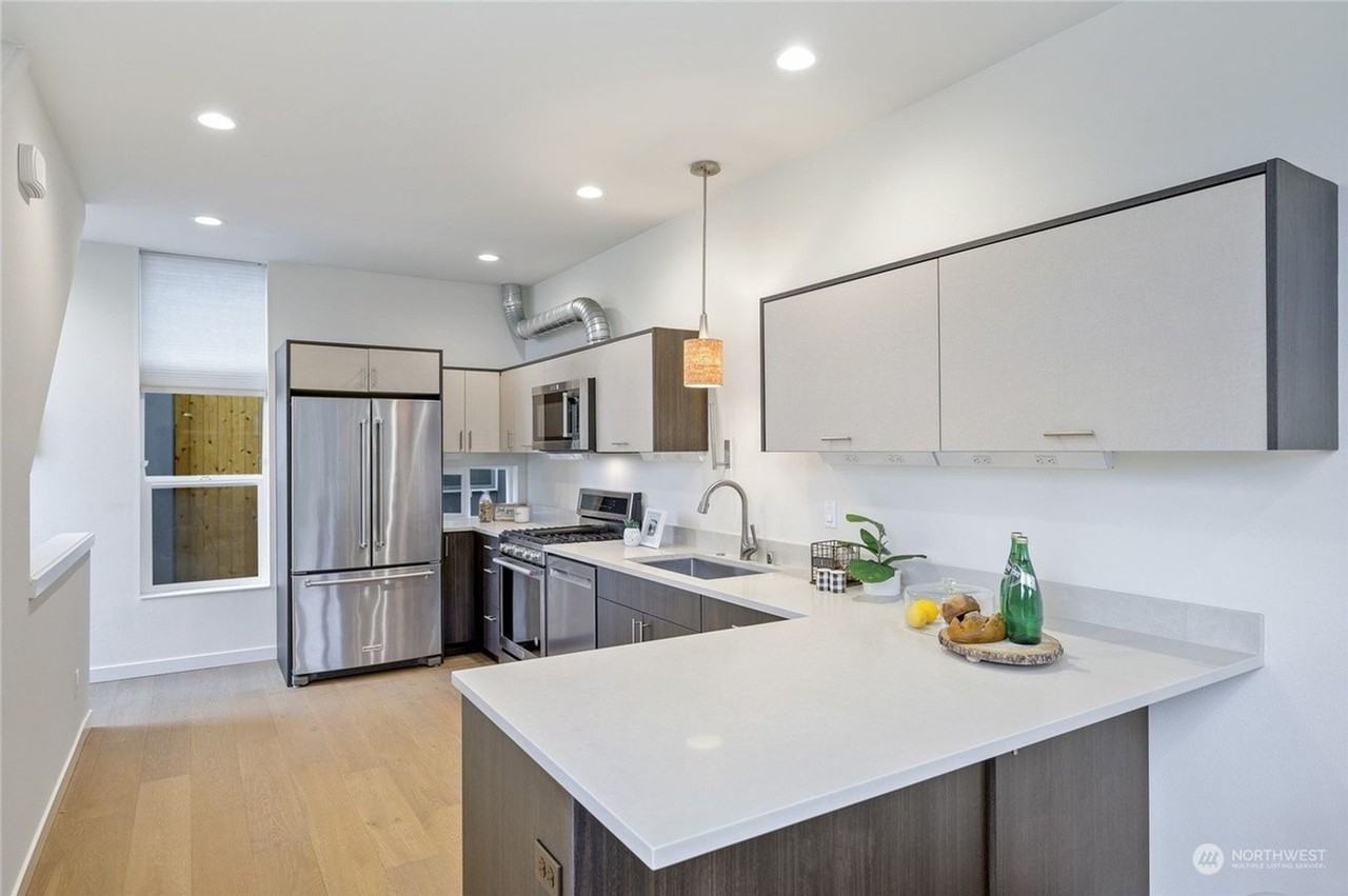 5005 40th Ave Ne #A - Photo 7 of 16