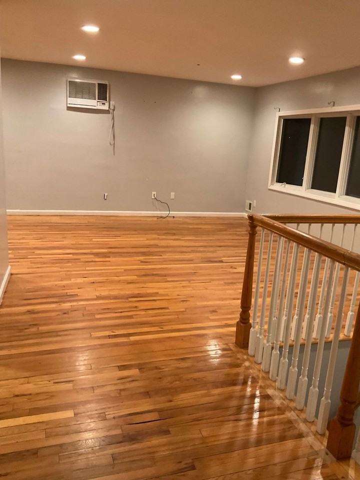 132 Hallock Rd - Photo 7 of 21