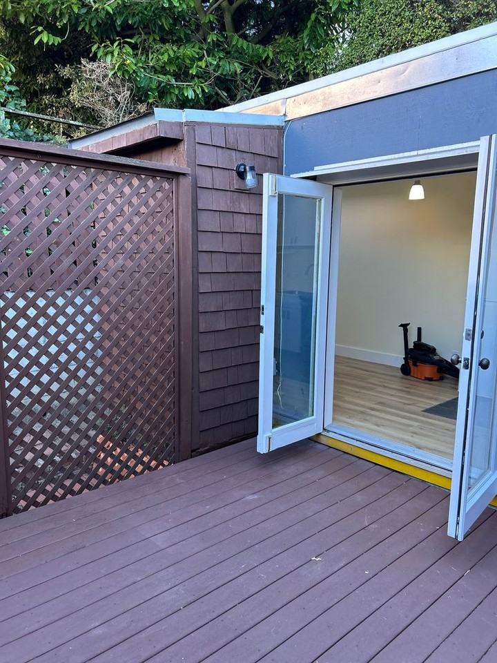 826A Castro St - Photo 6 of 11