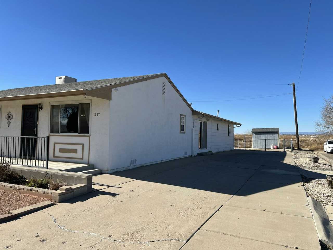 3147 Skyview Ave - Photo 2 of 15