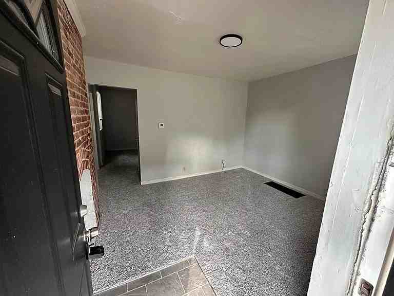 987-989 Oregon Avenue, Unit 987 - Photo 6 of 18