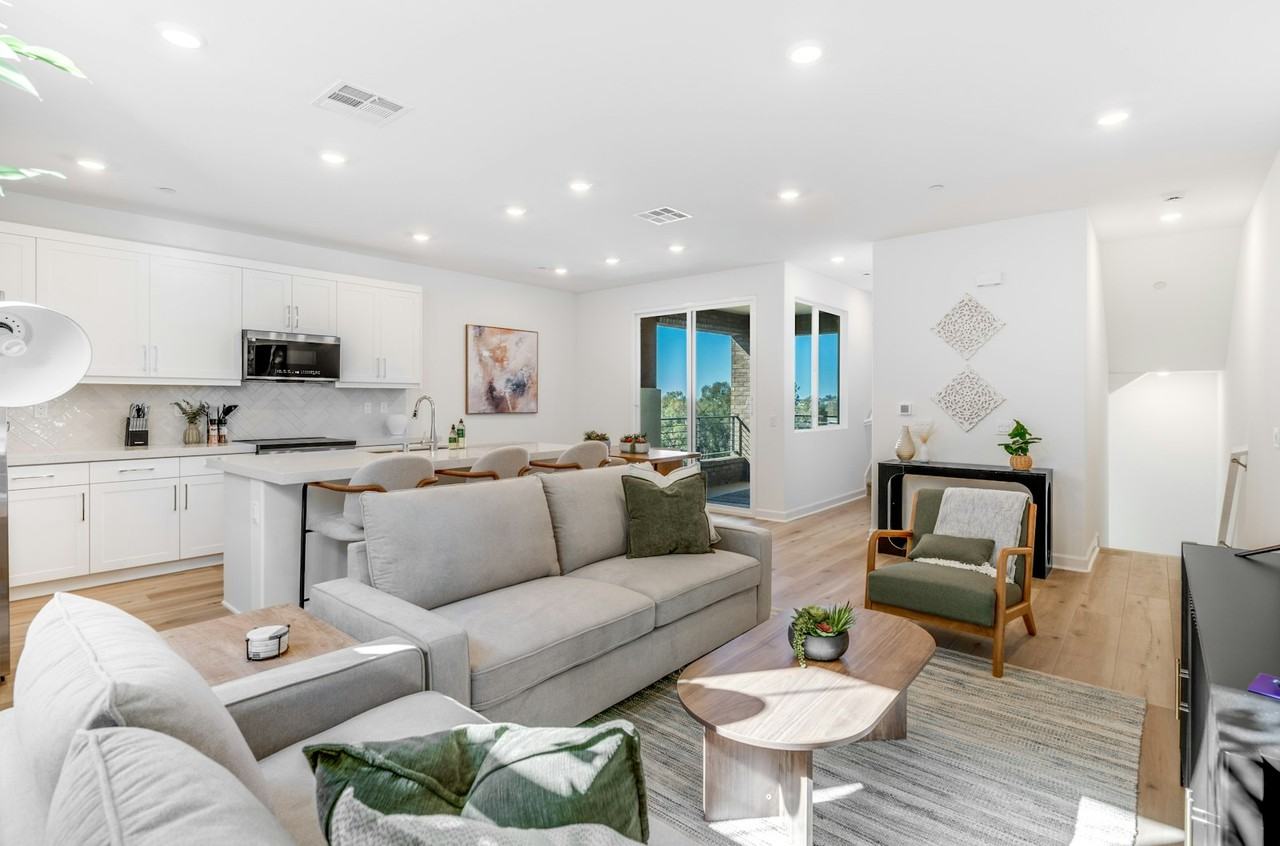 414 Caliper Way - Photo 2 of 31