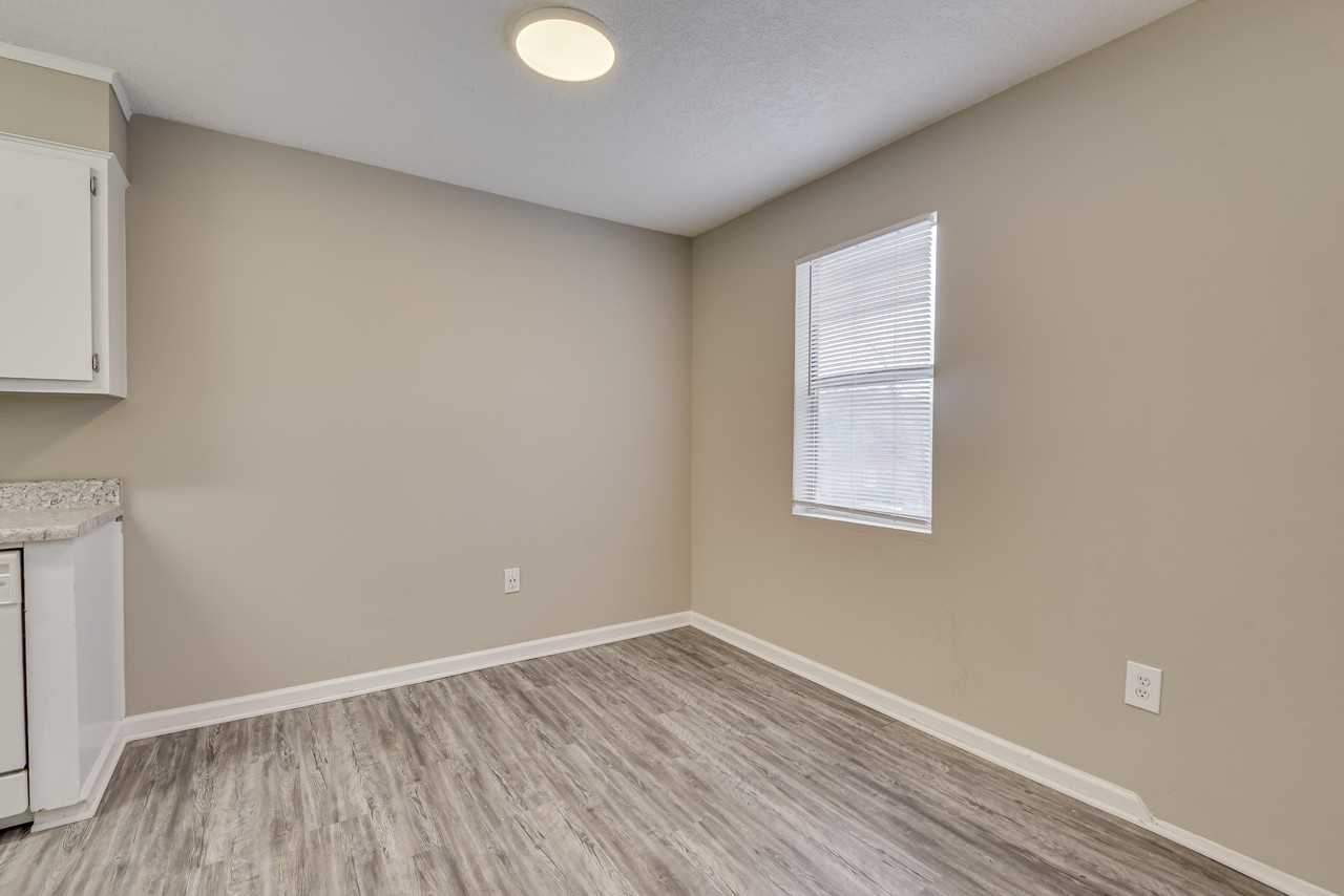 San Sebastian Apartments - Photo 7 of 46