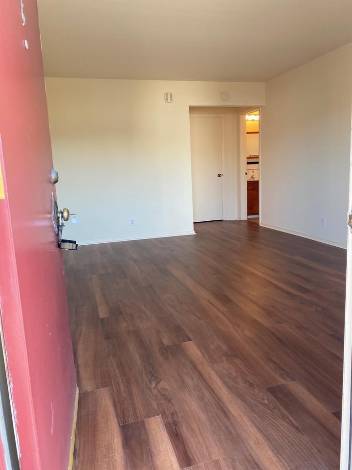 796 Masson Ave - Photo 2 of 18