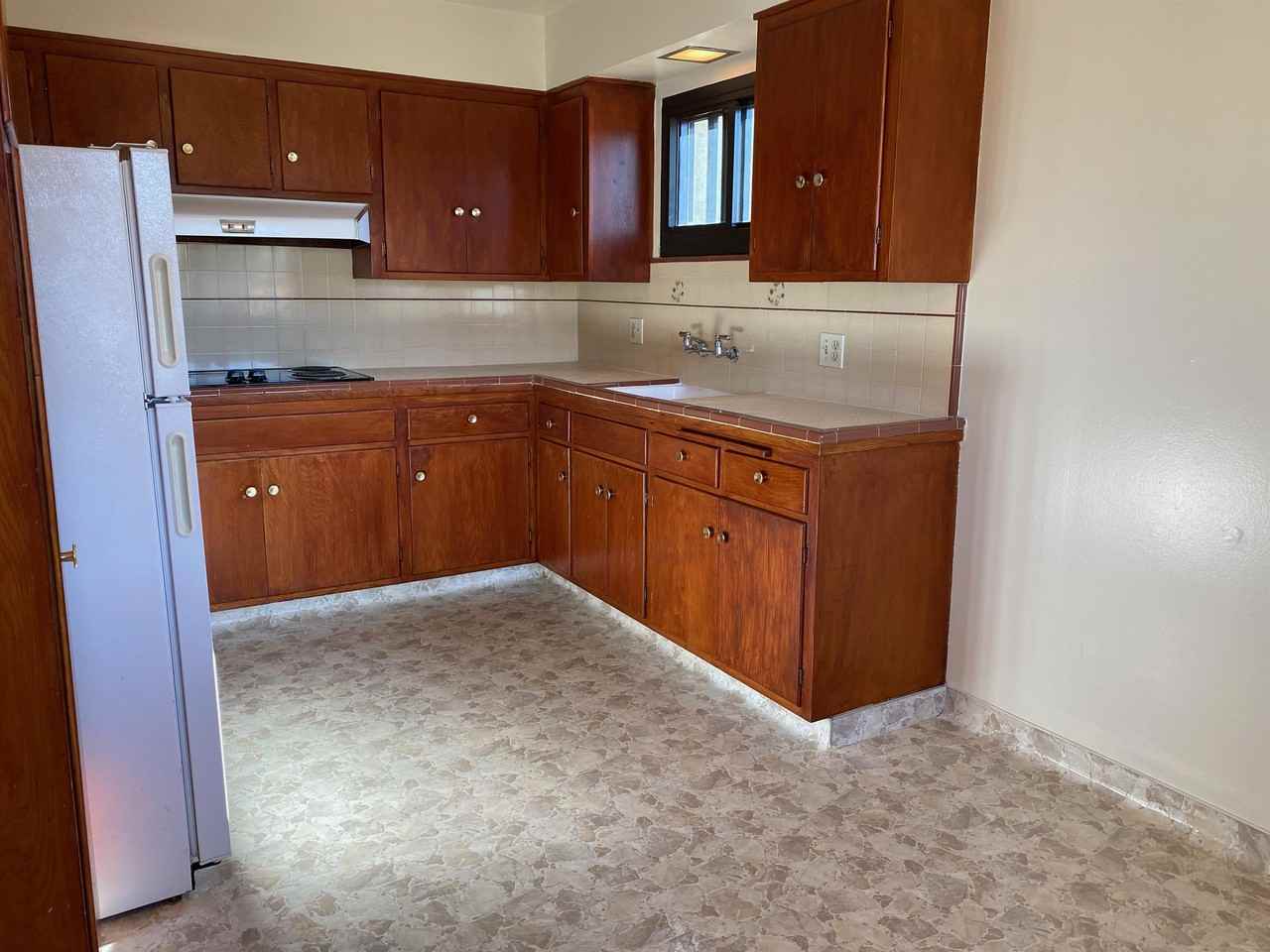 796 Masson Ave - Photo 5 of 18