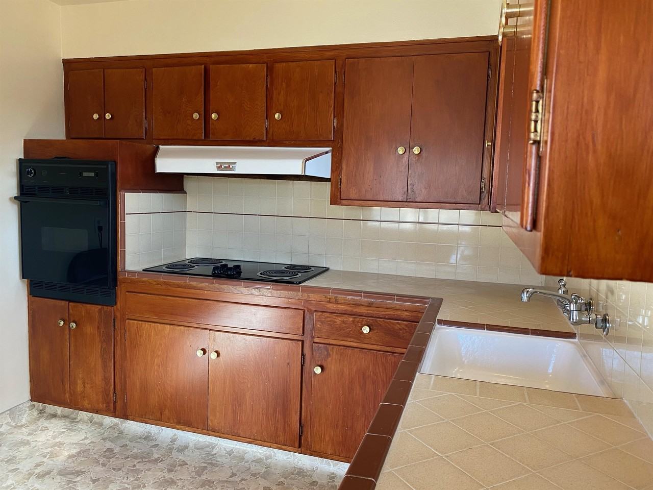 796 Masson Ave - Photo 7 of 18