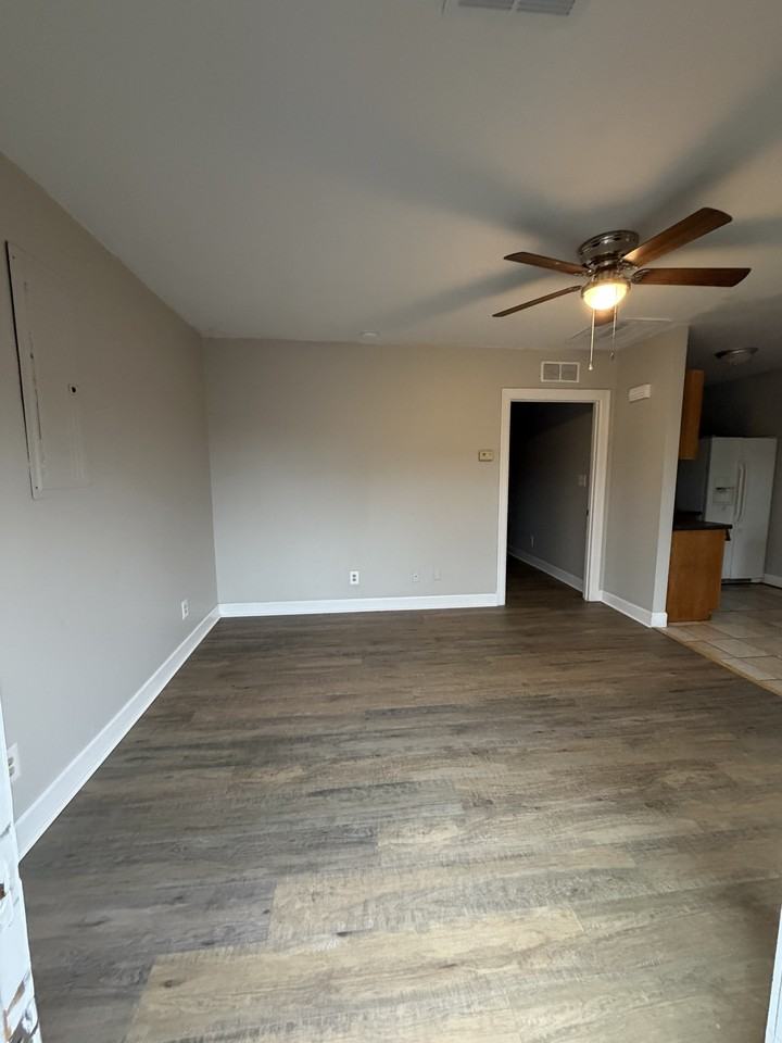 340 South Main Street - Photo 3 of 8