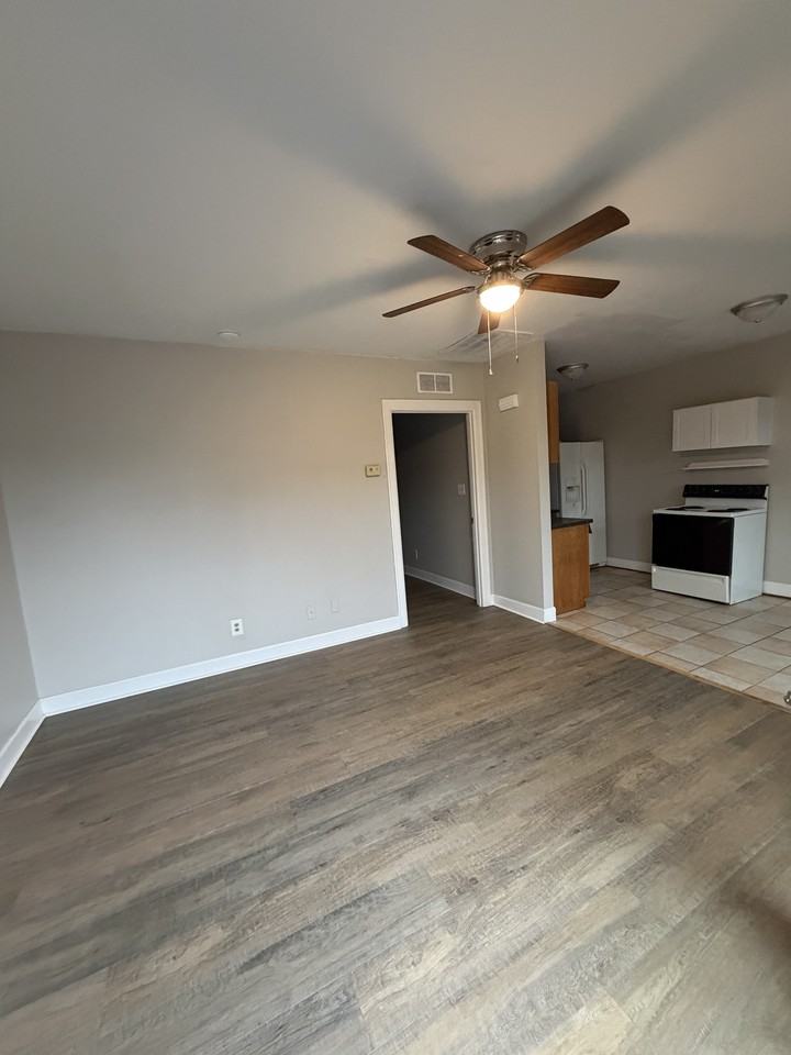 340 South Main Street - Photo 4 of 8