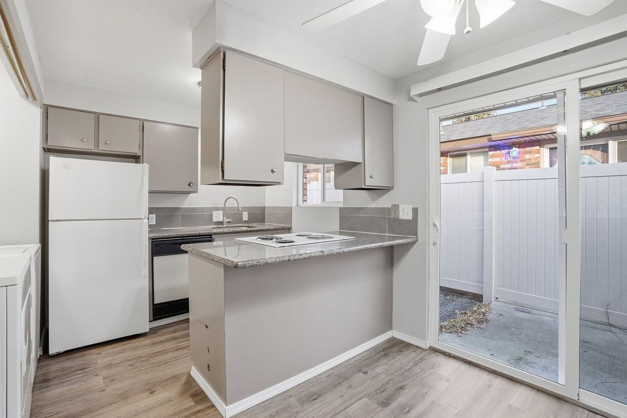 3D - 1334 West Garland Avenue - Photo 5 of 37