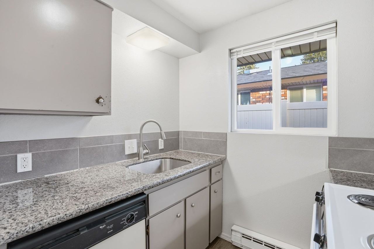 3D - 1334 West Garland Avenue - Photo 7 of 37