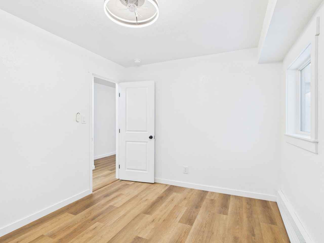 937 Gilmore Street* - Photo 4 of 7