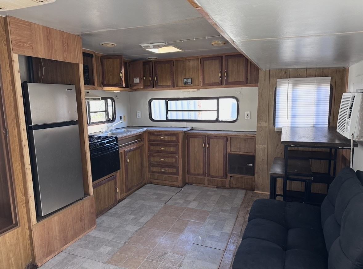 800 Daniel Street - Photo 7 of 16