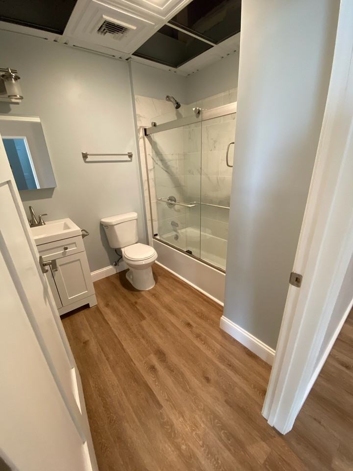 159 Washington St - Photo 4 of 32