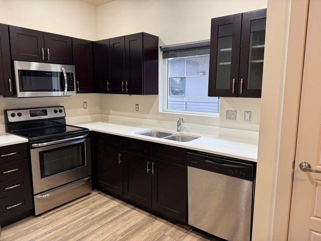 Blue Koi - Photo 3 of 13