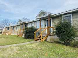 featured image of 4000 35th Ave N