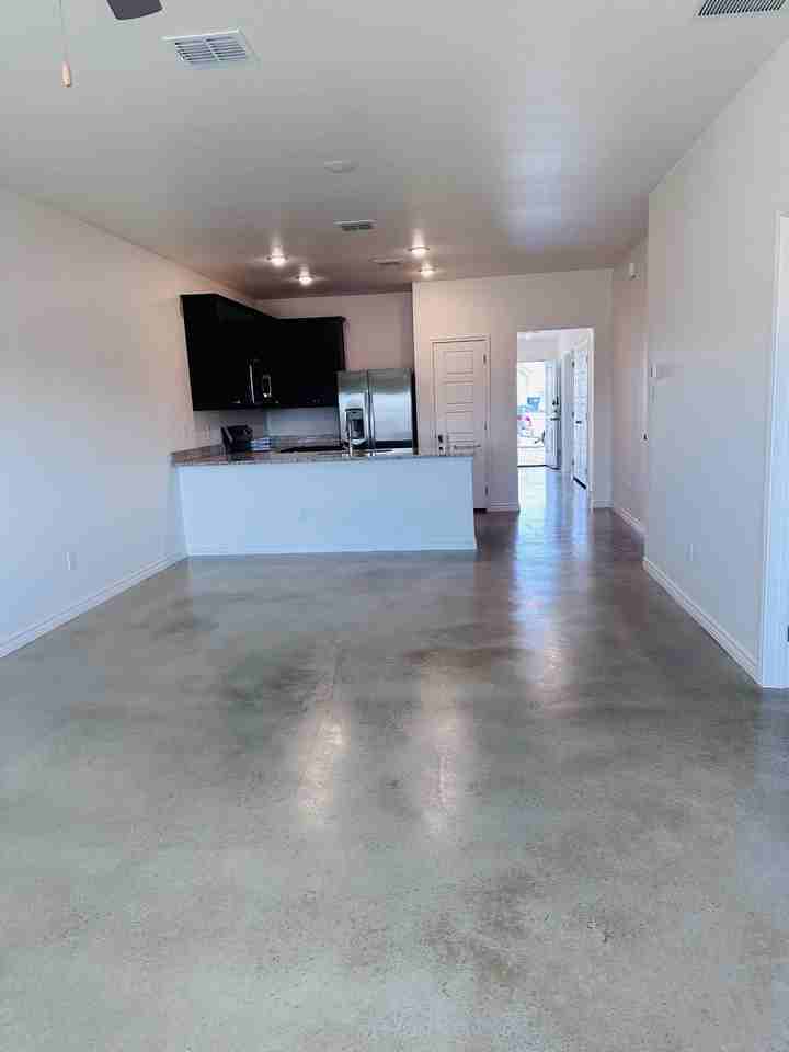 1202 Concord Drive - Photo 4 of 9