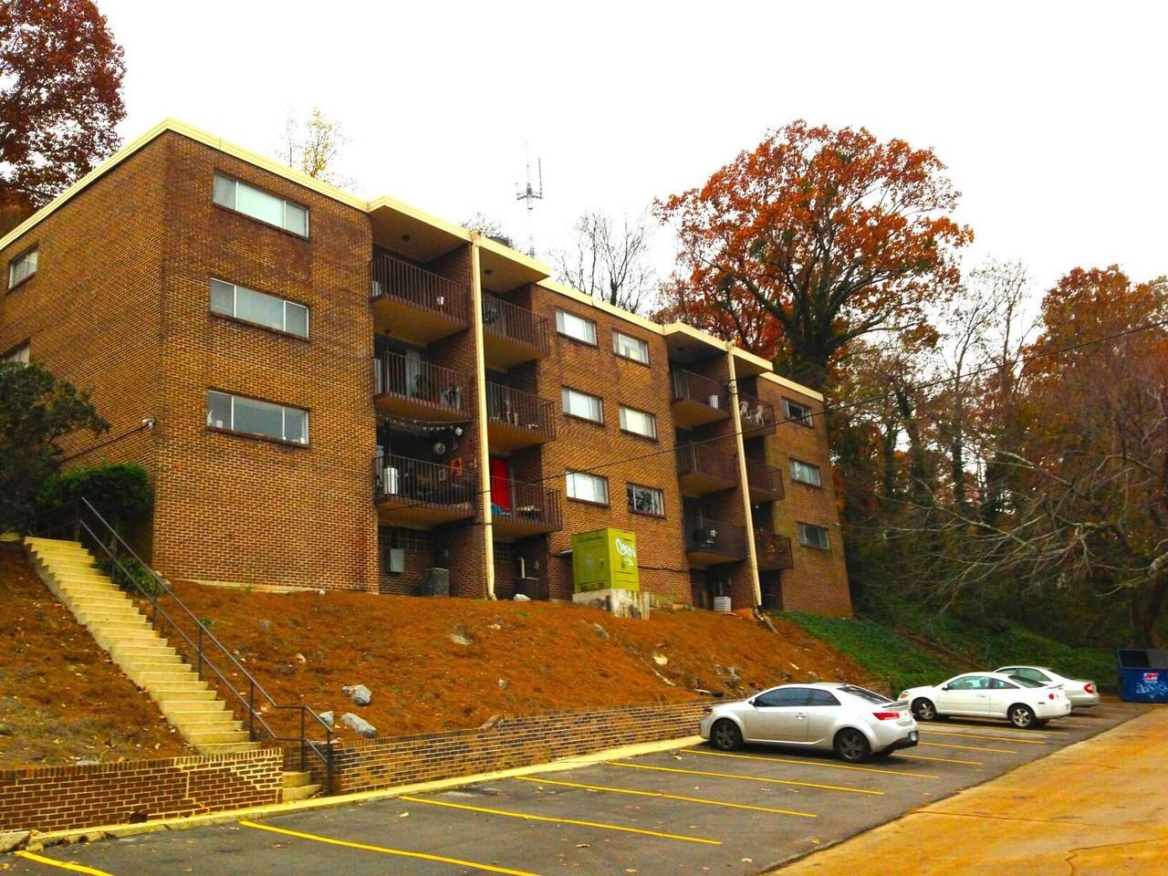 THE VIEW ON 18TH-1320 - Photo 3 of 8