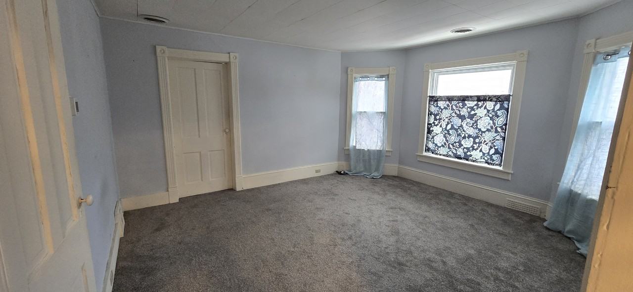 724 North Evans Street - Photo 4 of 26