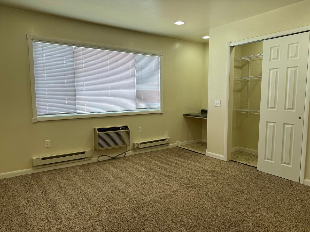 Egyptian Sands - Photo 4 of 20