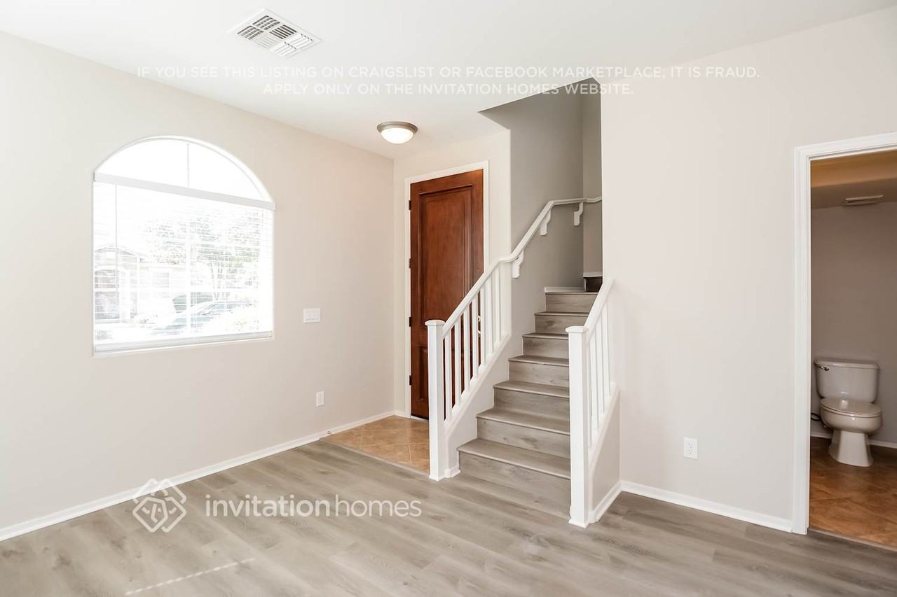 4110 E Tyson St - Photo 2 of 15