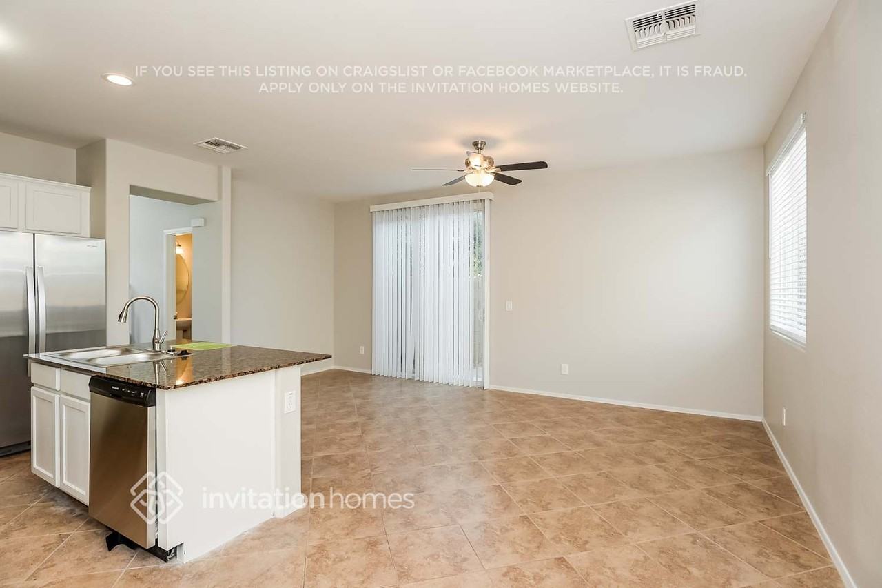 4110 E Tyson St - Photo 4 of 15