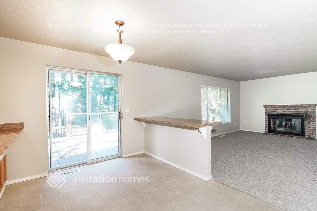 11018 203rd Ave E - Photo 6 of 18