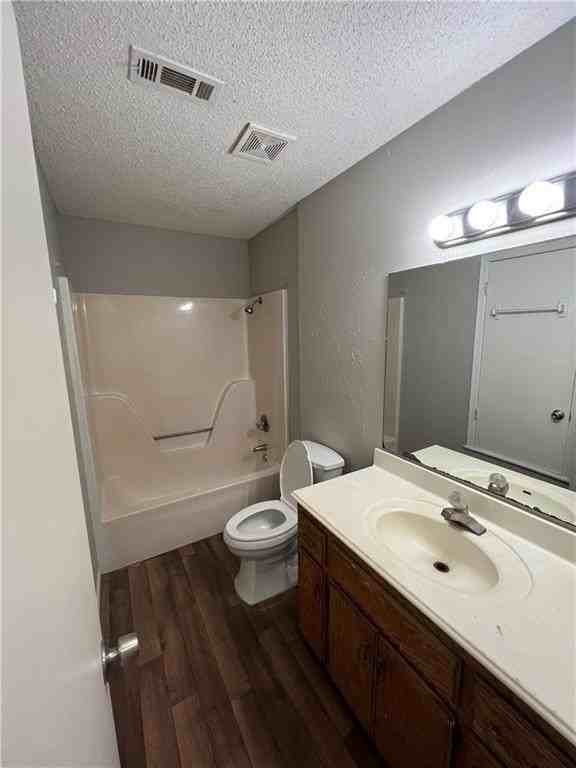 412 N 35th St - Photo 7 of 9