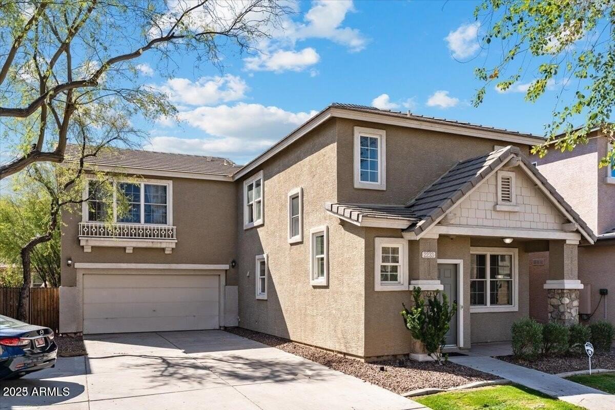 2233 E Pecan Rd - Photo 2 of 18