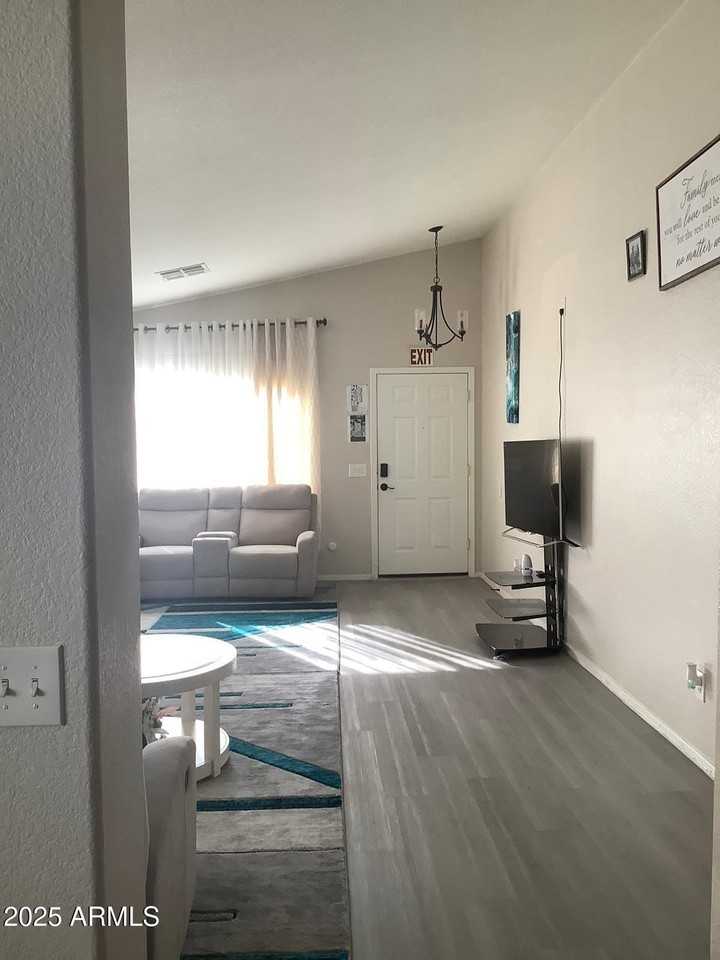 10432 W Granada Rd - Photo 4 of 18