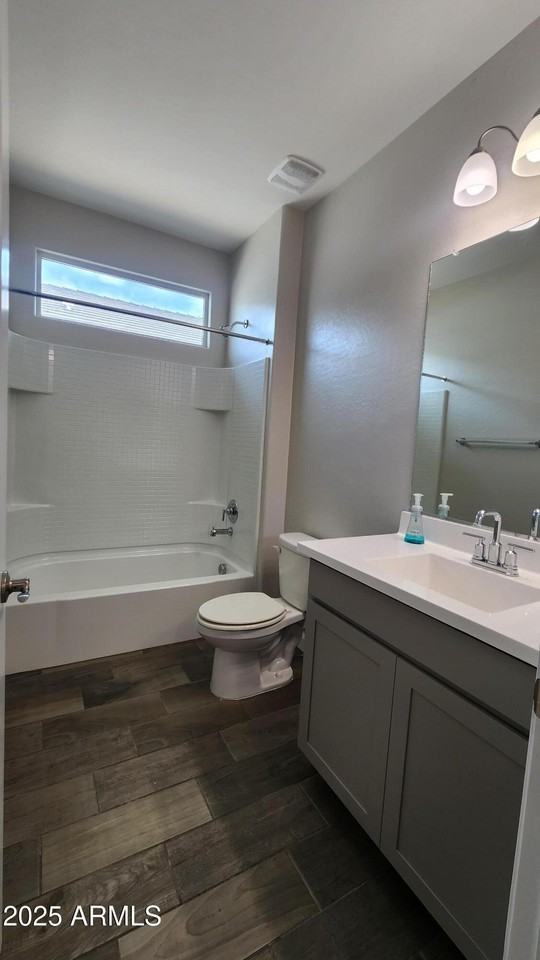 37845 W Santa Barbara Ave - Photo 5 of 26