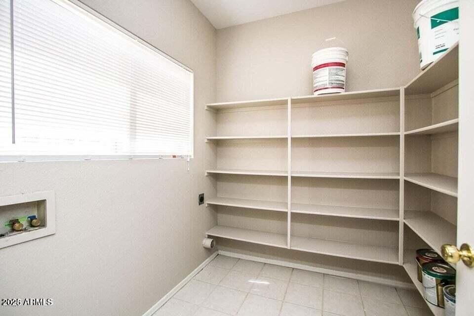 7985 W Mission Ln - Photo 6 of 10