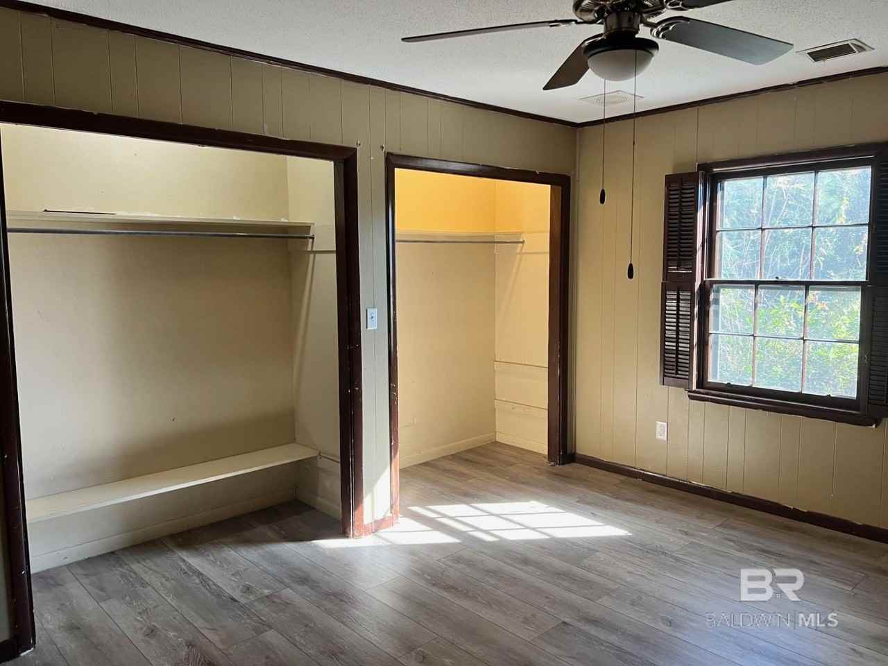 709 E 6th St - Photo 6 of 8