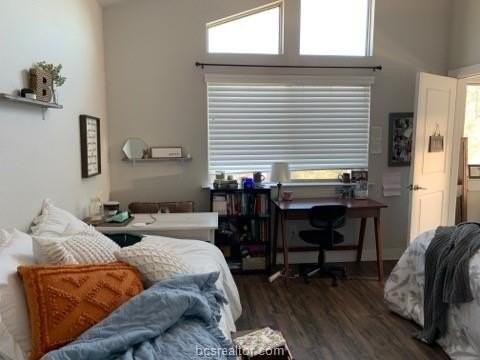 4306 Oaklawn St - Photo 3 of 15