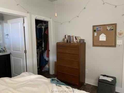 4306 Oaklawn St - Photo 5 of 15